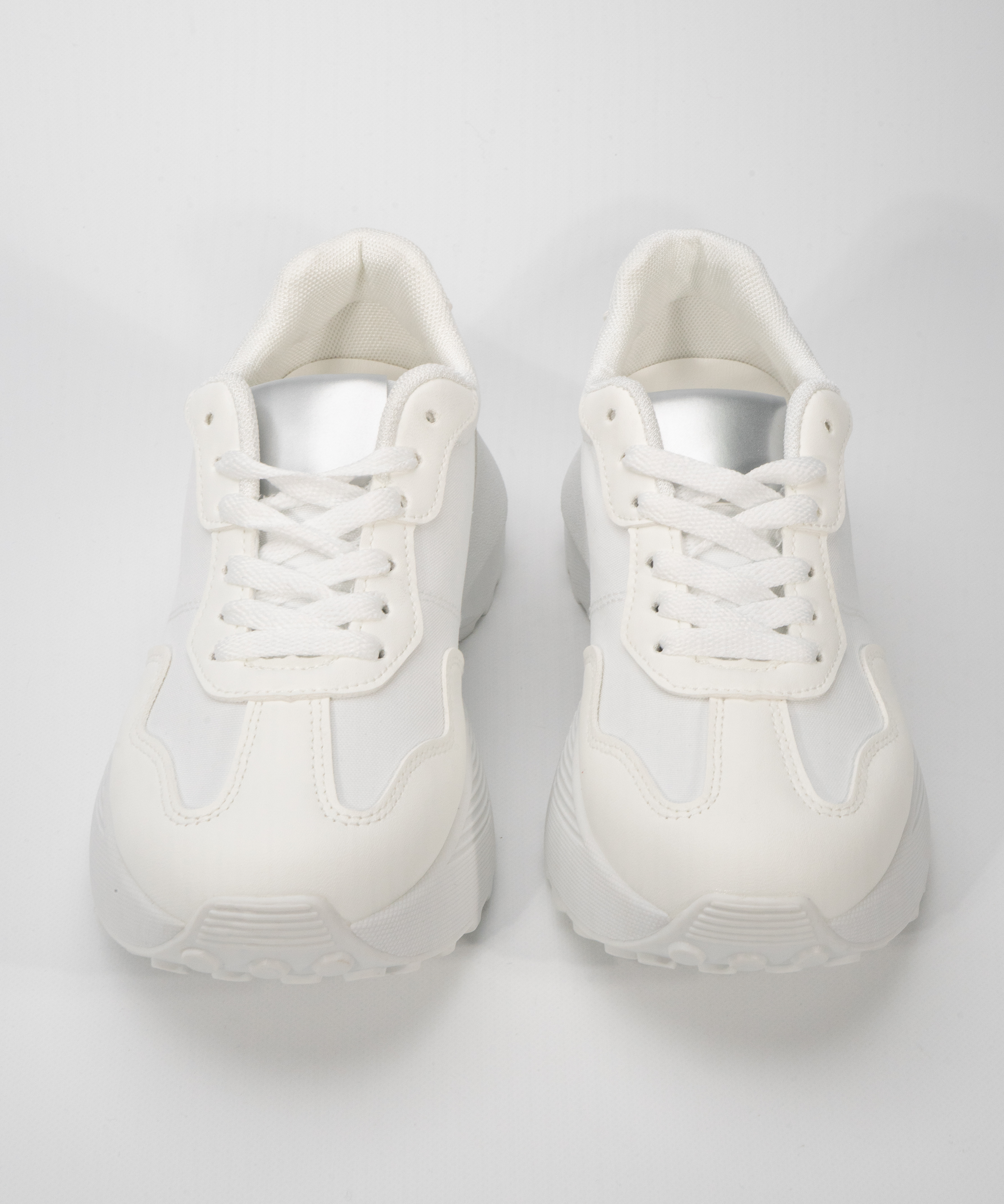 Zapatillas deportivas image number null